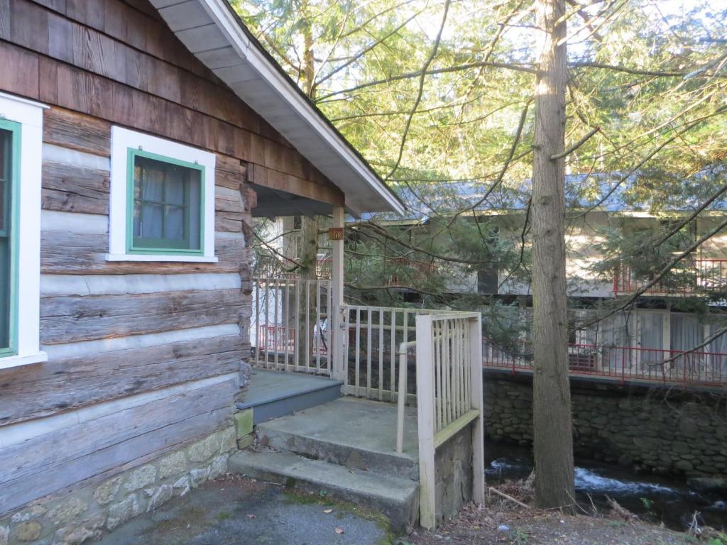 Terrace Inn On The Water Gatlinburg Bagian luar foto