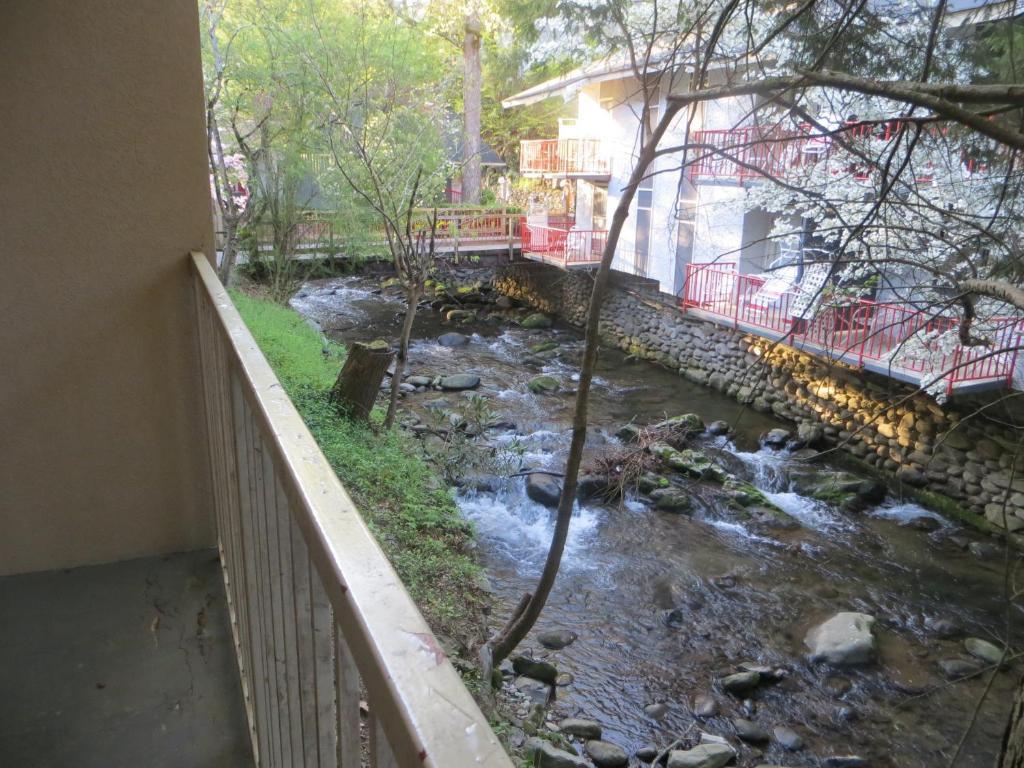 Terrace Inn On The Water Gatlinburg Ruang foto